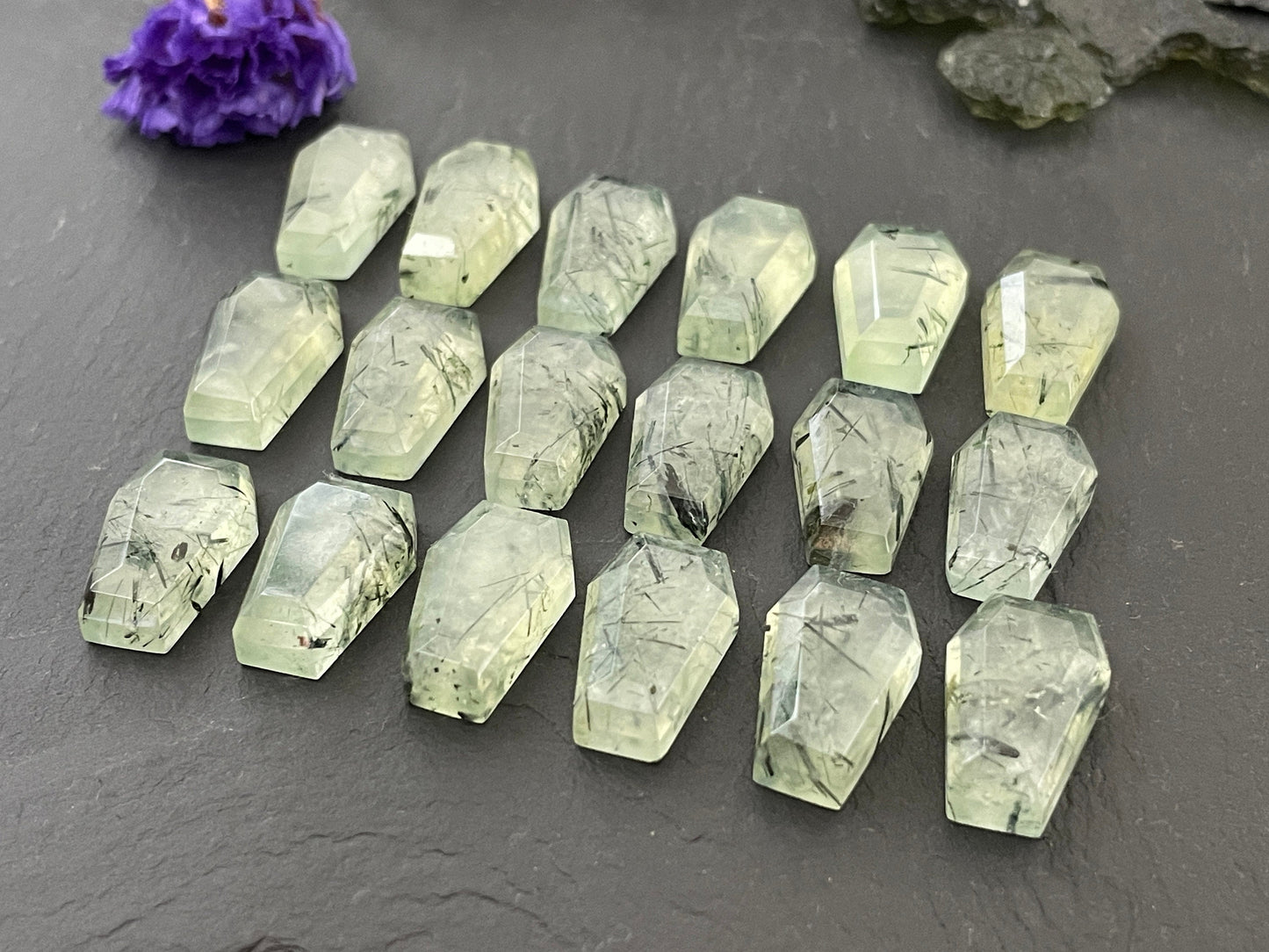 Prehnite Coffin 10x16mm cabochon