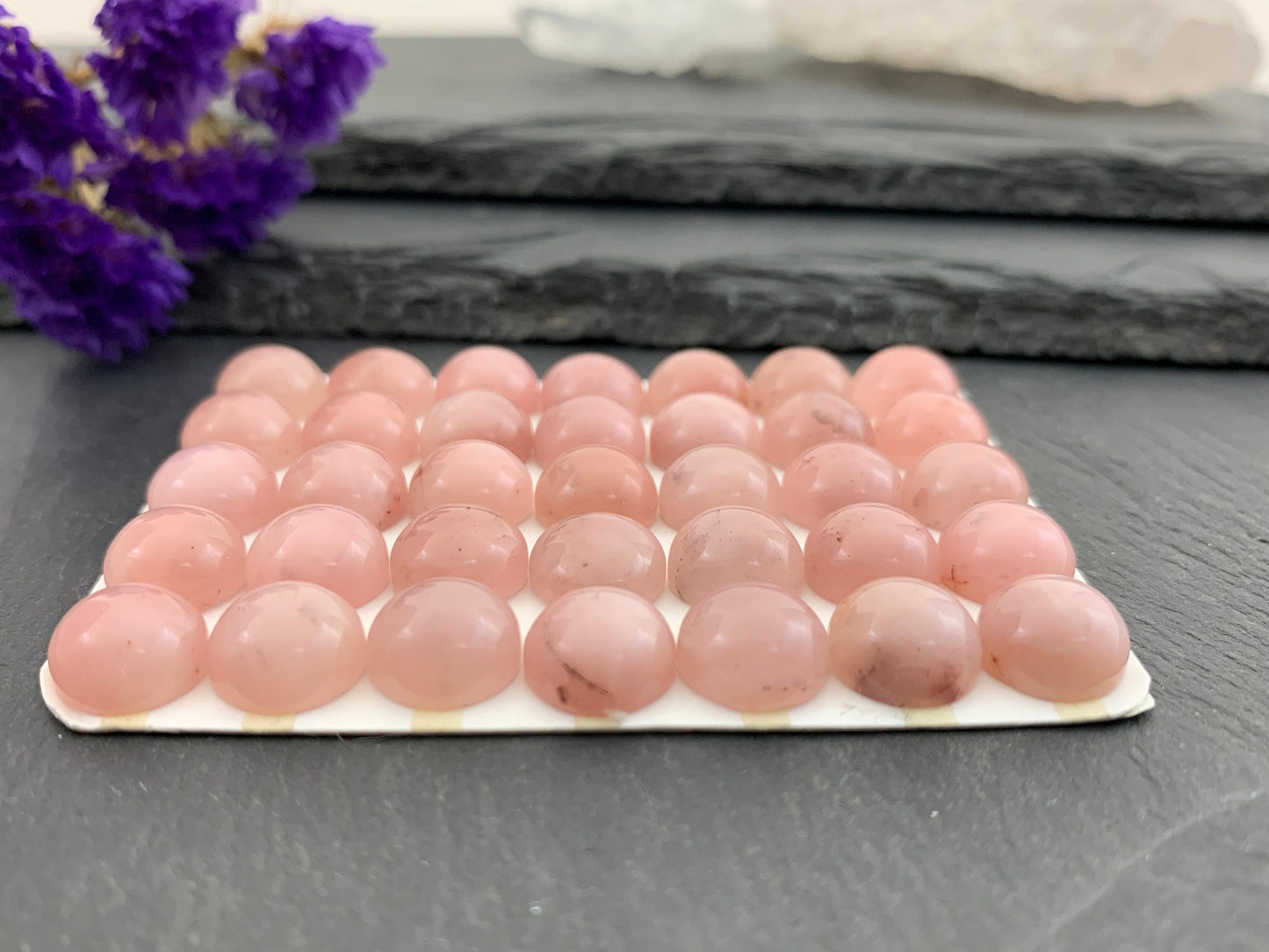 Pink Chalcedony round 10mm cabochon - Calibrated cabochons