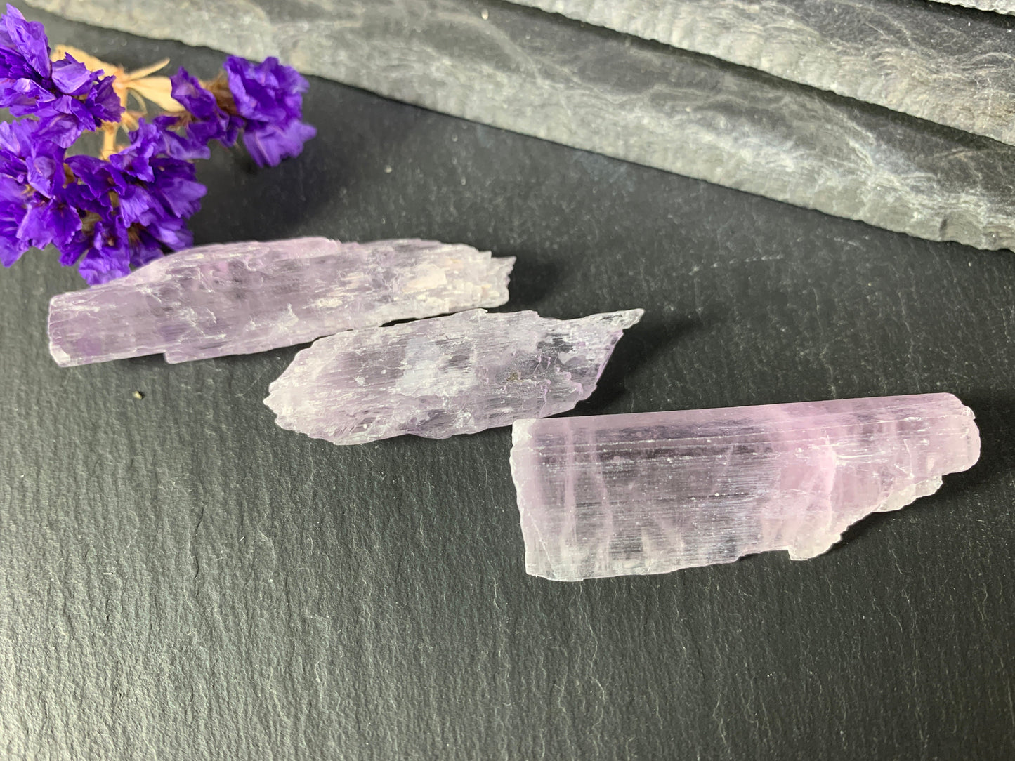 Raw Kunzite from Pakistan 46-59mm long - not drilled gemstone