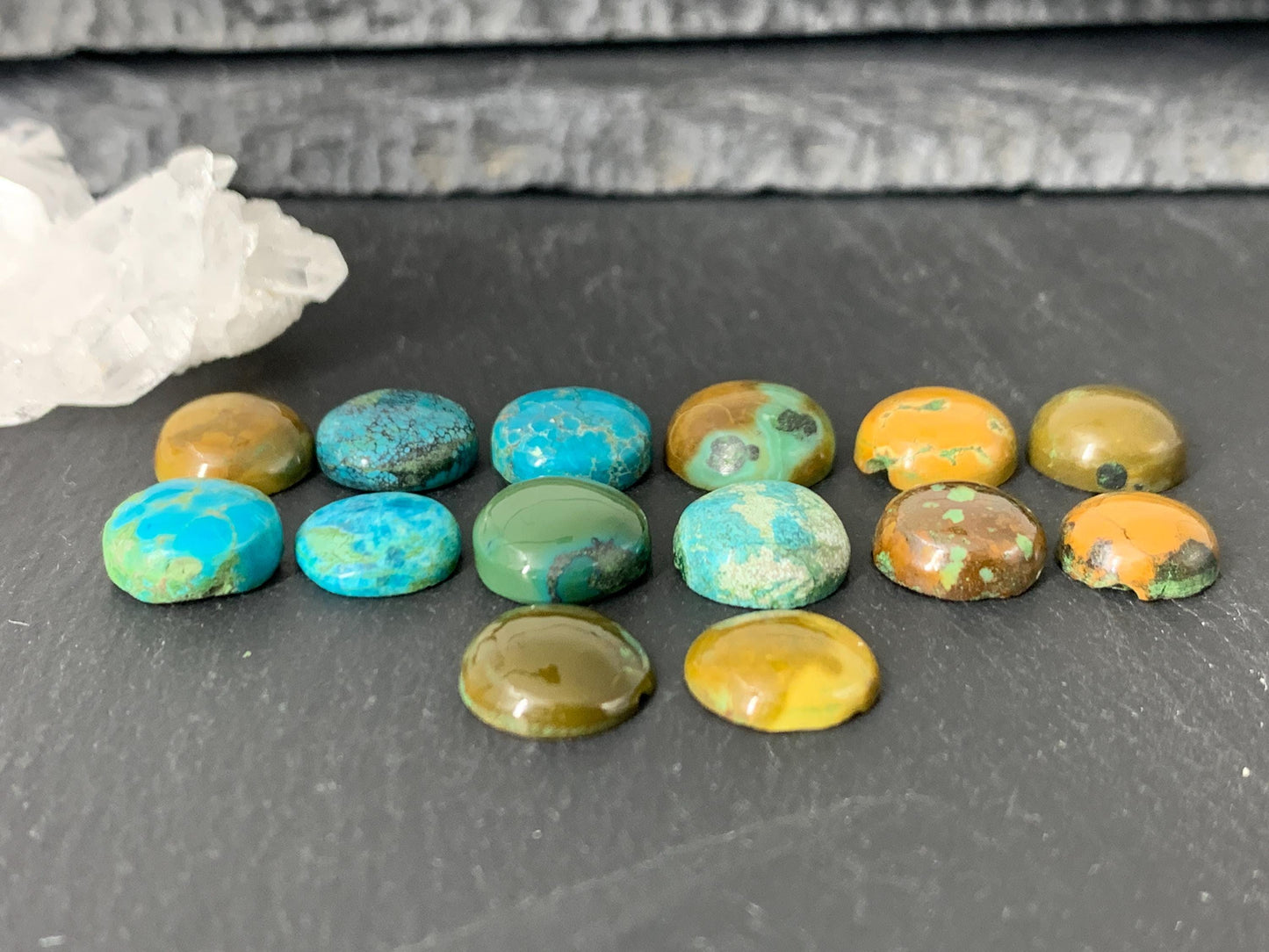 Tibetan Turquoise round 9-10mm cabochon