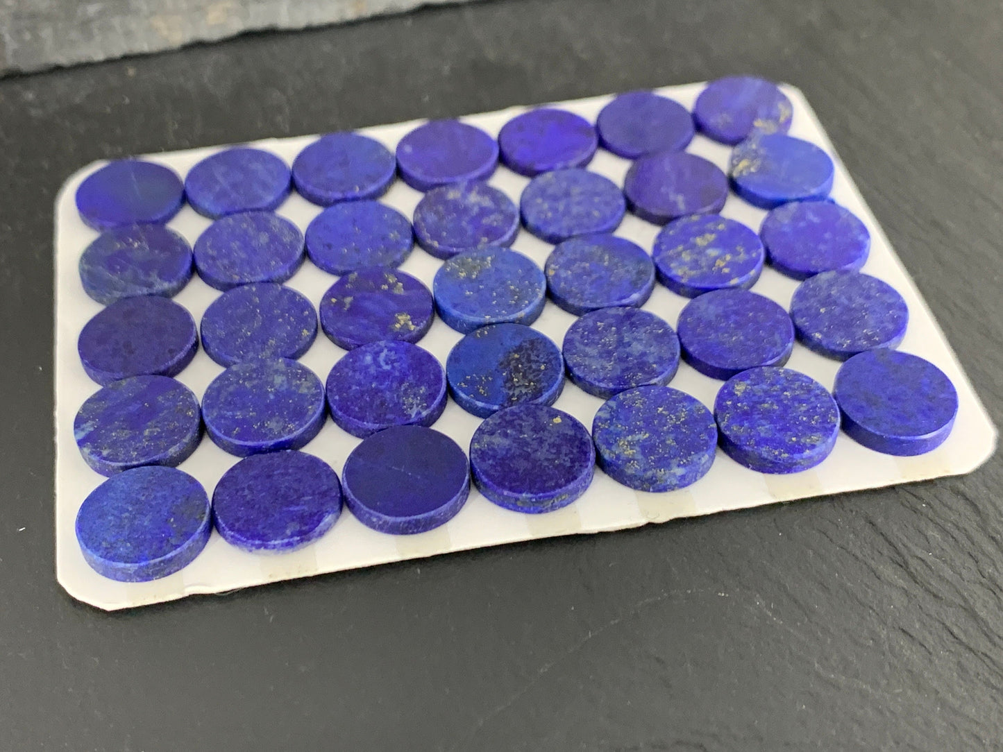 Flat Lapis Lazuli round 10mm cabochon - calibrated cabochons