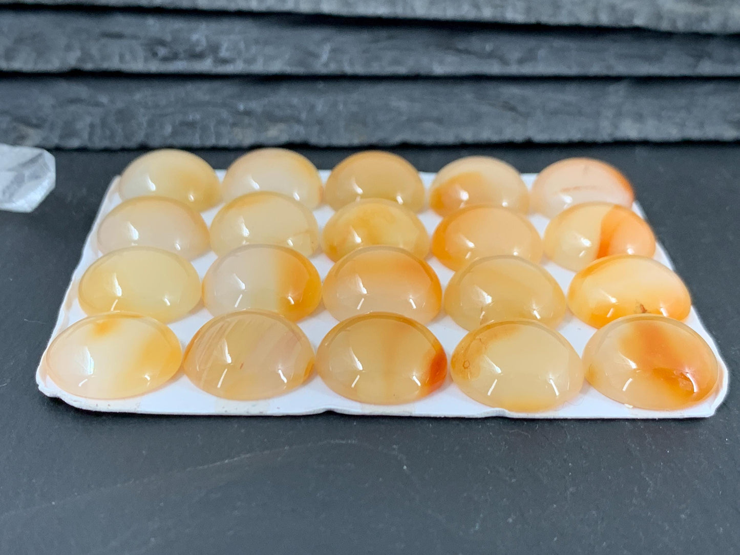 Carnelian round 16mm cabochon - Calibrated cabochons