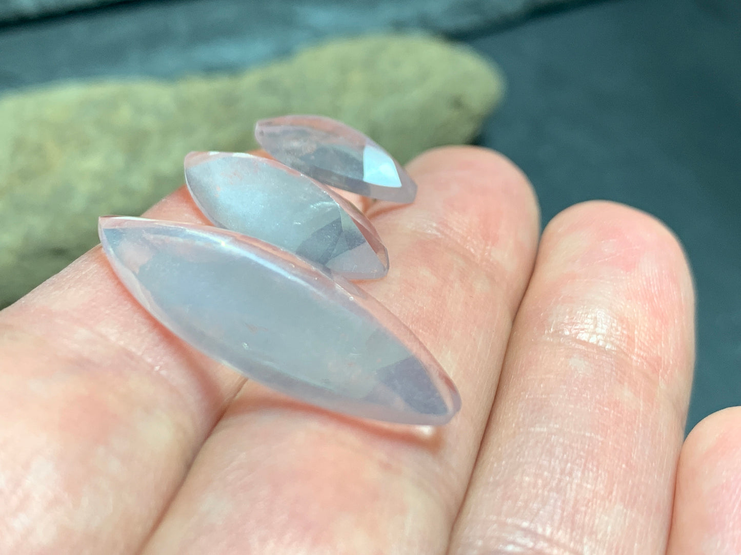 Faceted Rose Quartz marquise cabochon - Calibrated cabochons