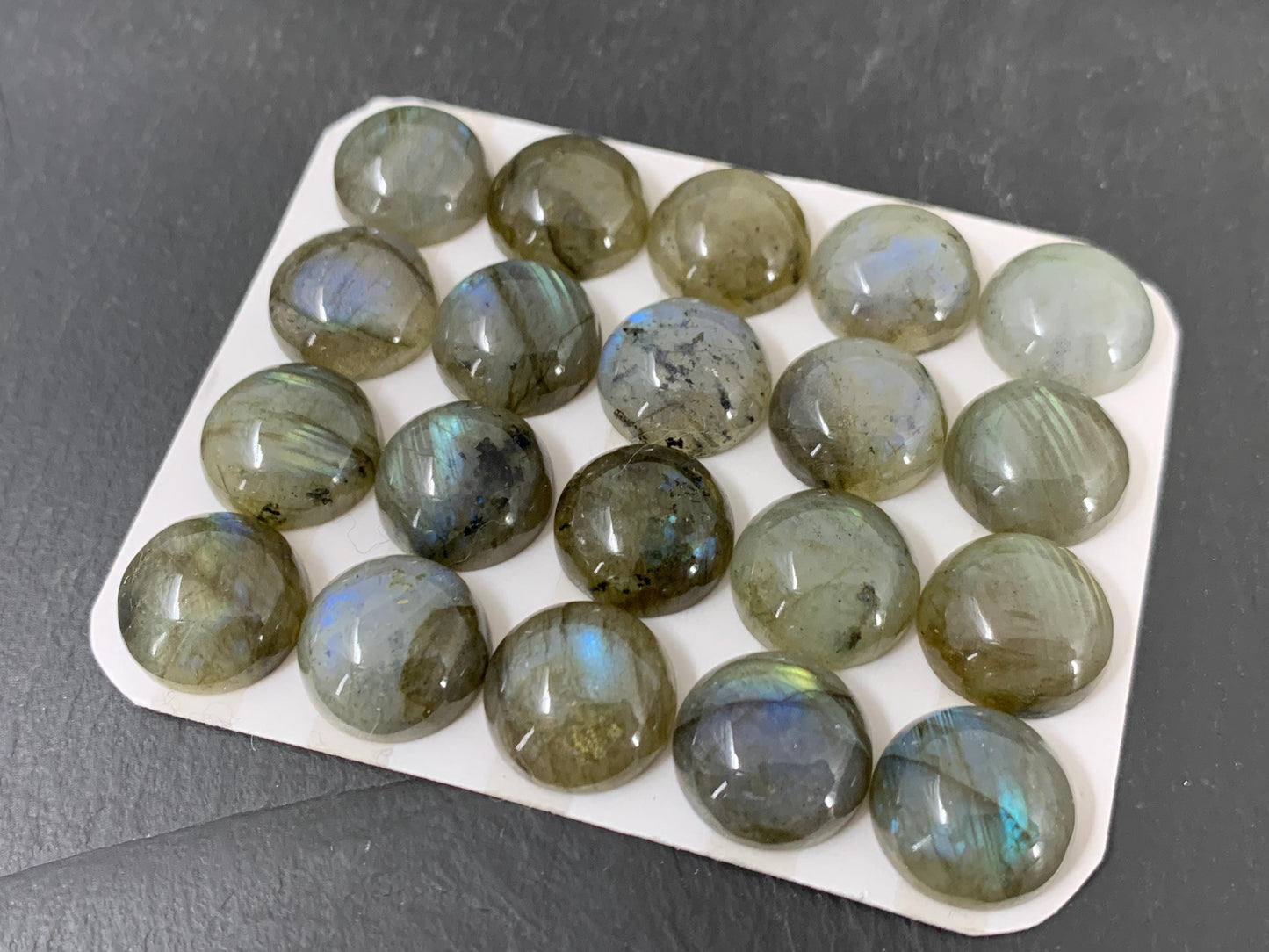 Labradorite round 14mm cabochon - Calibrated cabochons