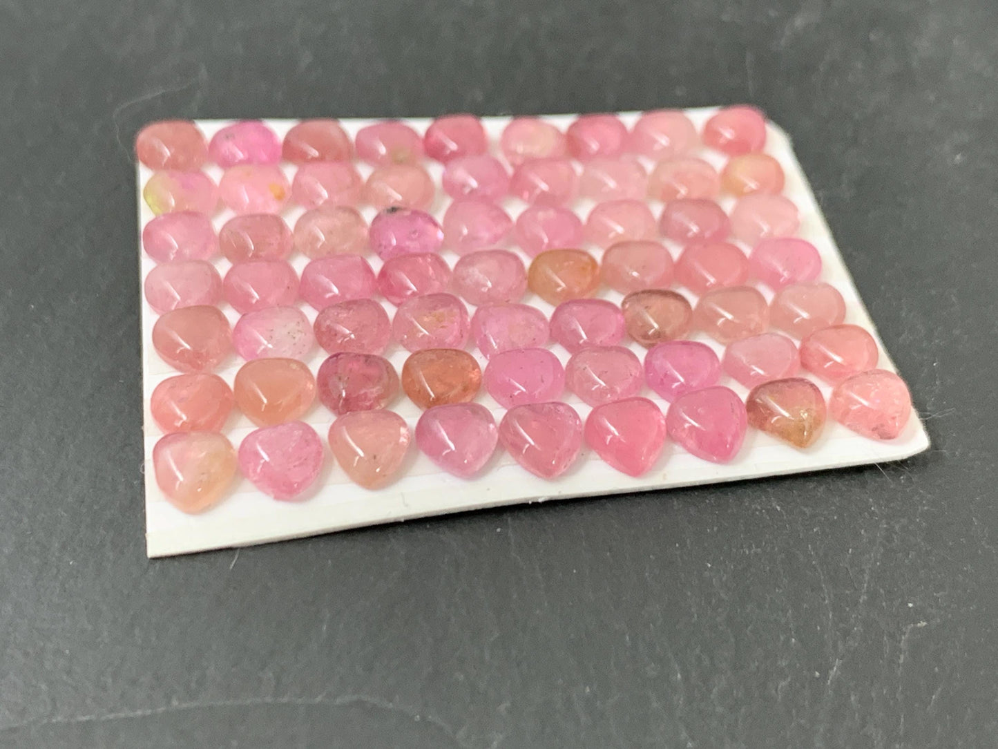 Tourmaline heart 5mm cabochon - Calibrated cabochons