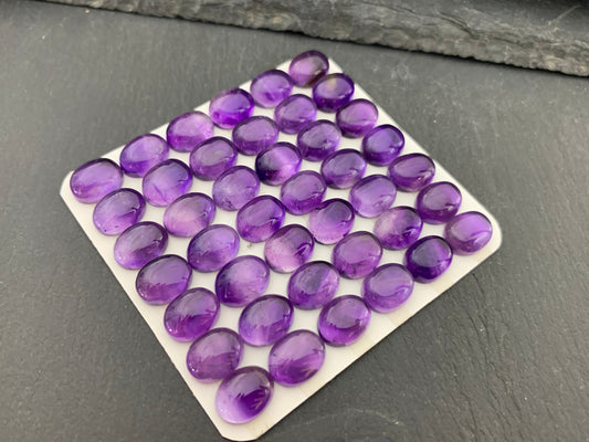 Amethyst oval 8x10mm cabochon - Calibrated cabochons