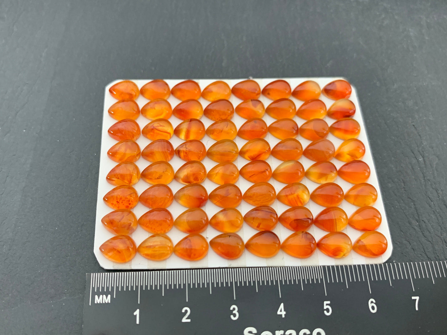 Carnelian pear 6x8mm cabochon - Calibrated cabochons
