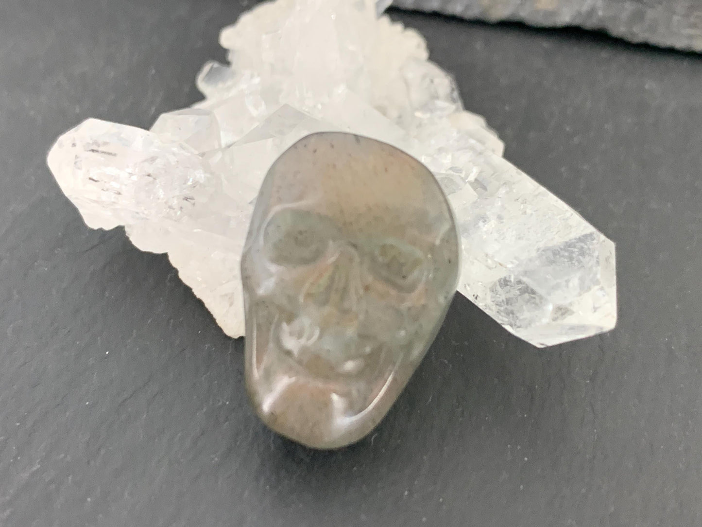 Labradorite Skull Cabochon 14x20mm, Labradorite Skull, Natural Gemstone, Halloween Jewelry, Handcrafted Accessory