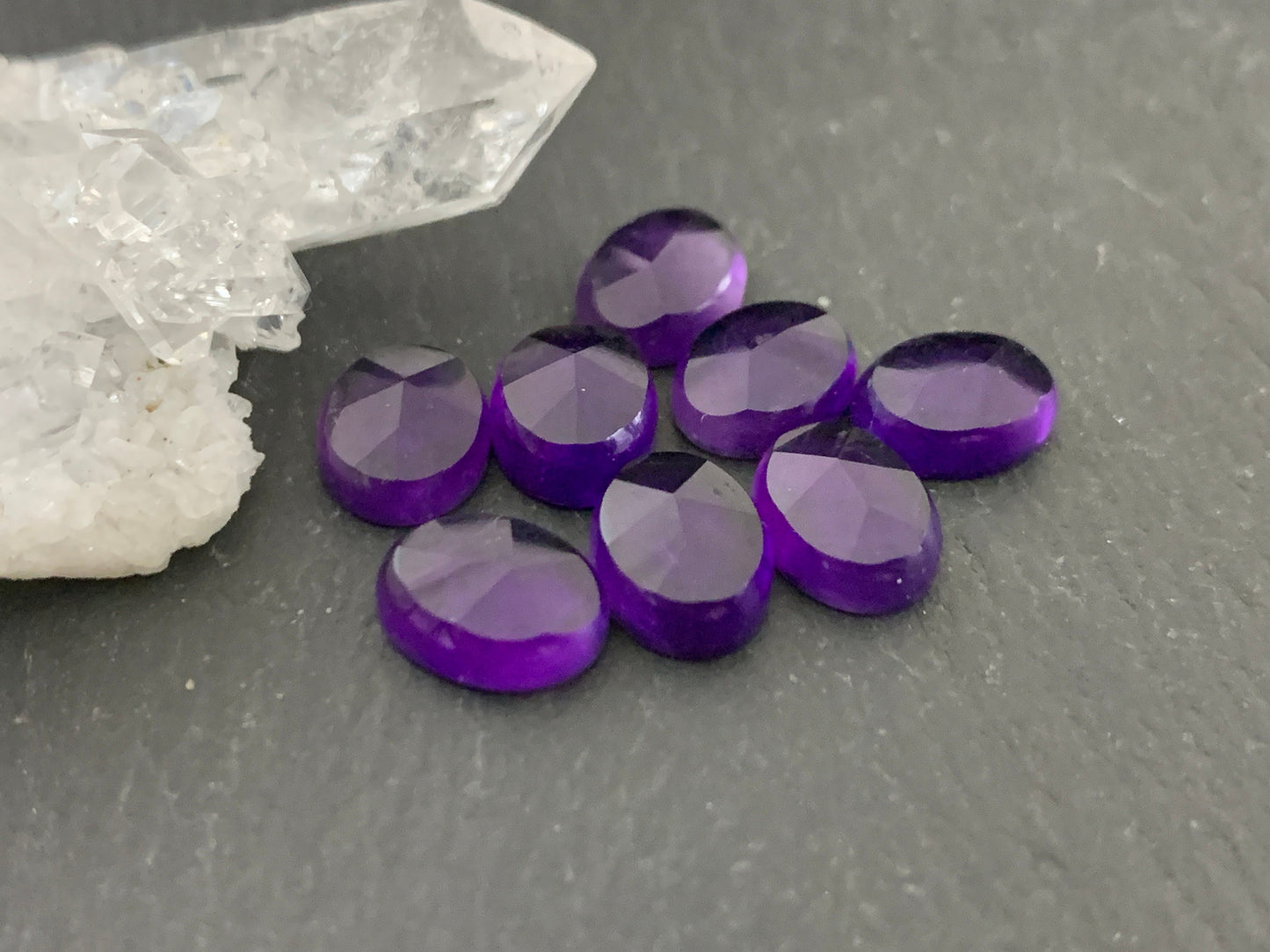 Faceted Amethyst oval 7x9mm Cabochon - Calibrated cabochons