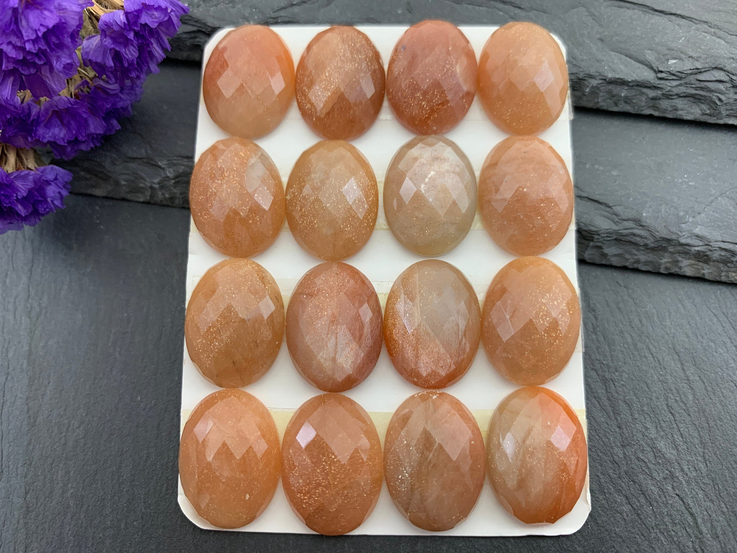 Faceted Goldsand Sunstone oval 15x20mm cabochon