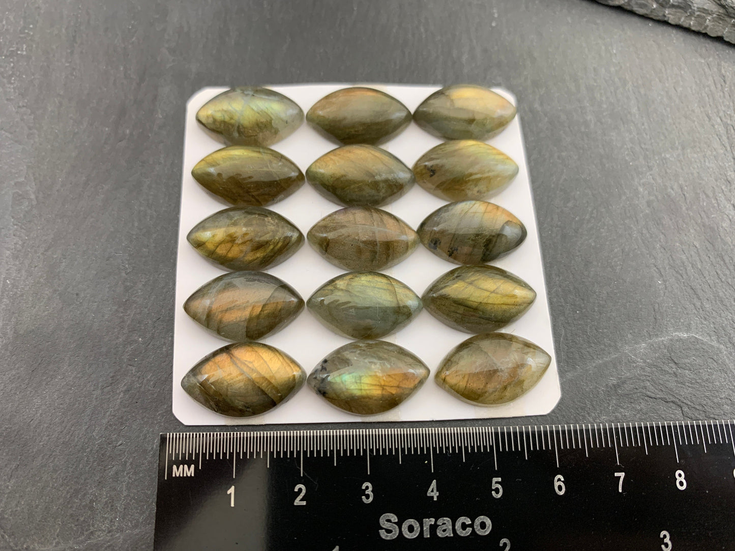 Labradorite marquise 12x20mm cabochon - Calibrated Cabochons
