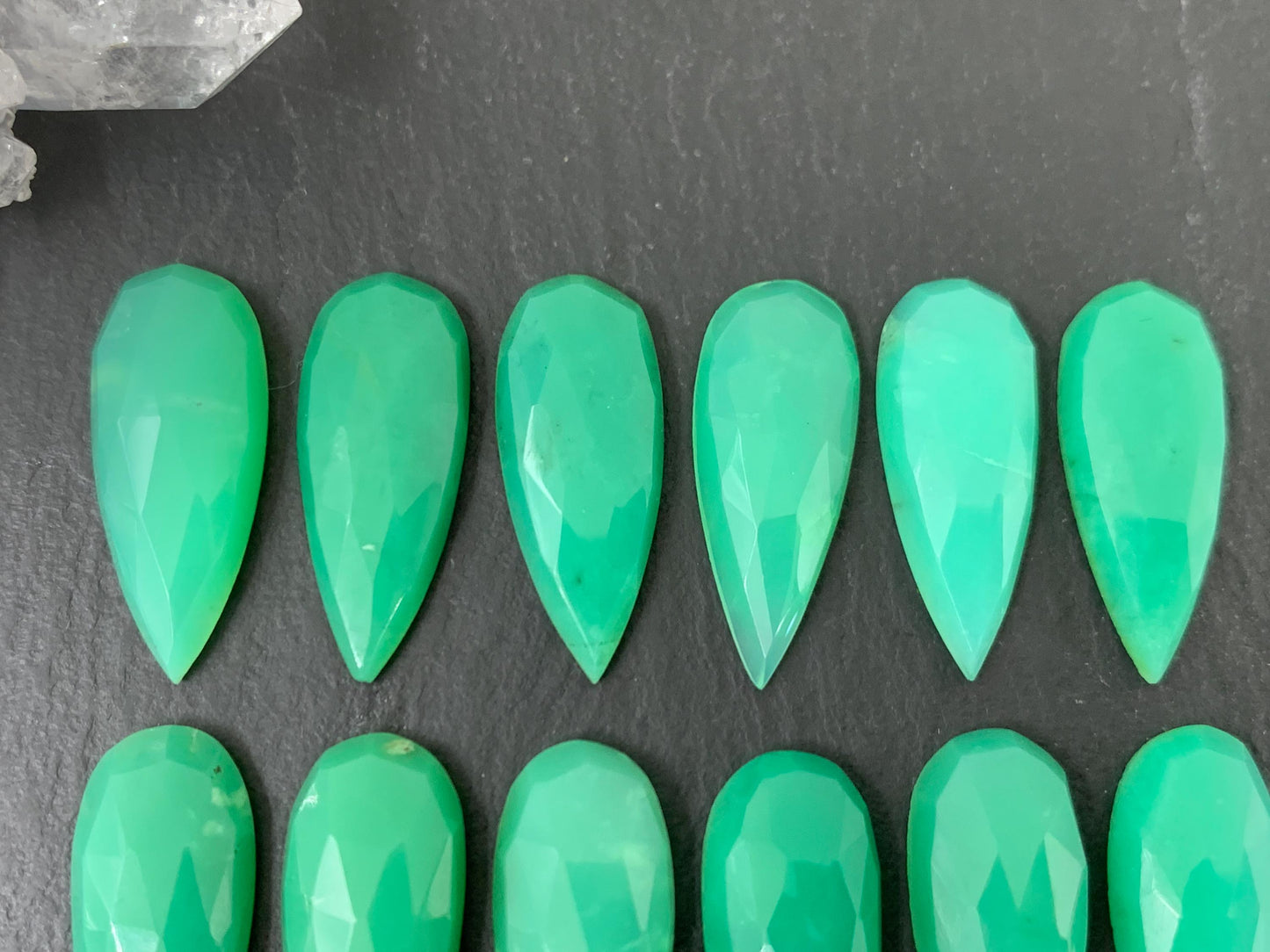 Faceted Chrysoprase pear 8x20mm cabochon