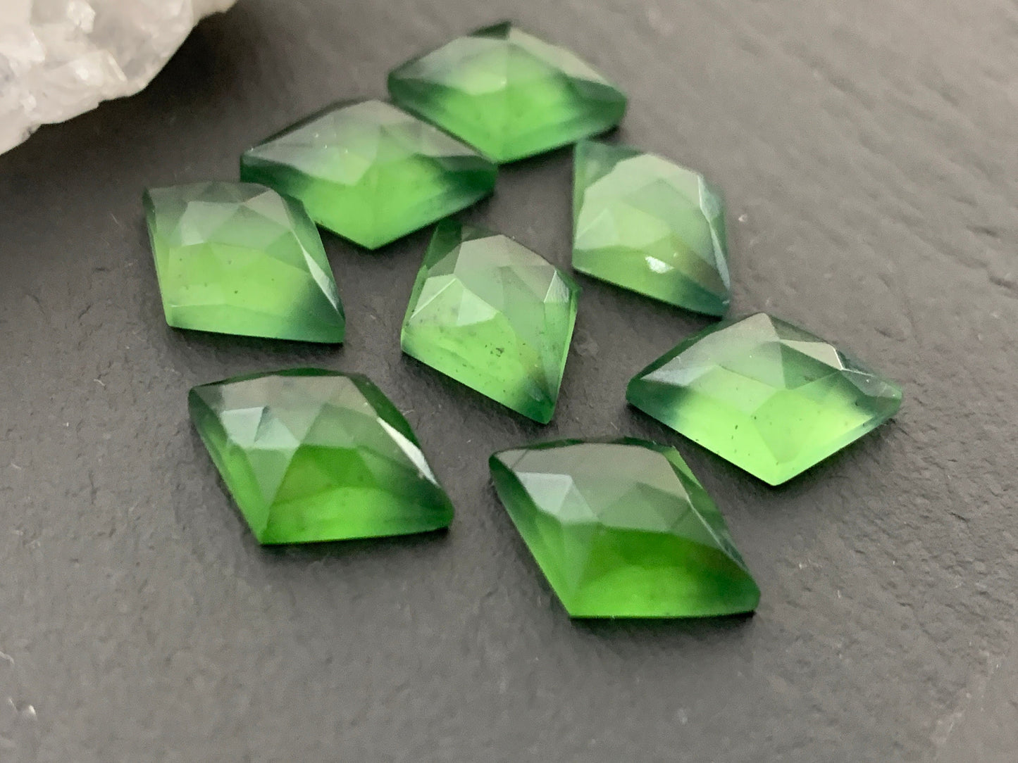 Faceted Serpentine rhombus 10x14mm cabochon