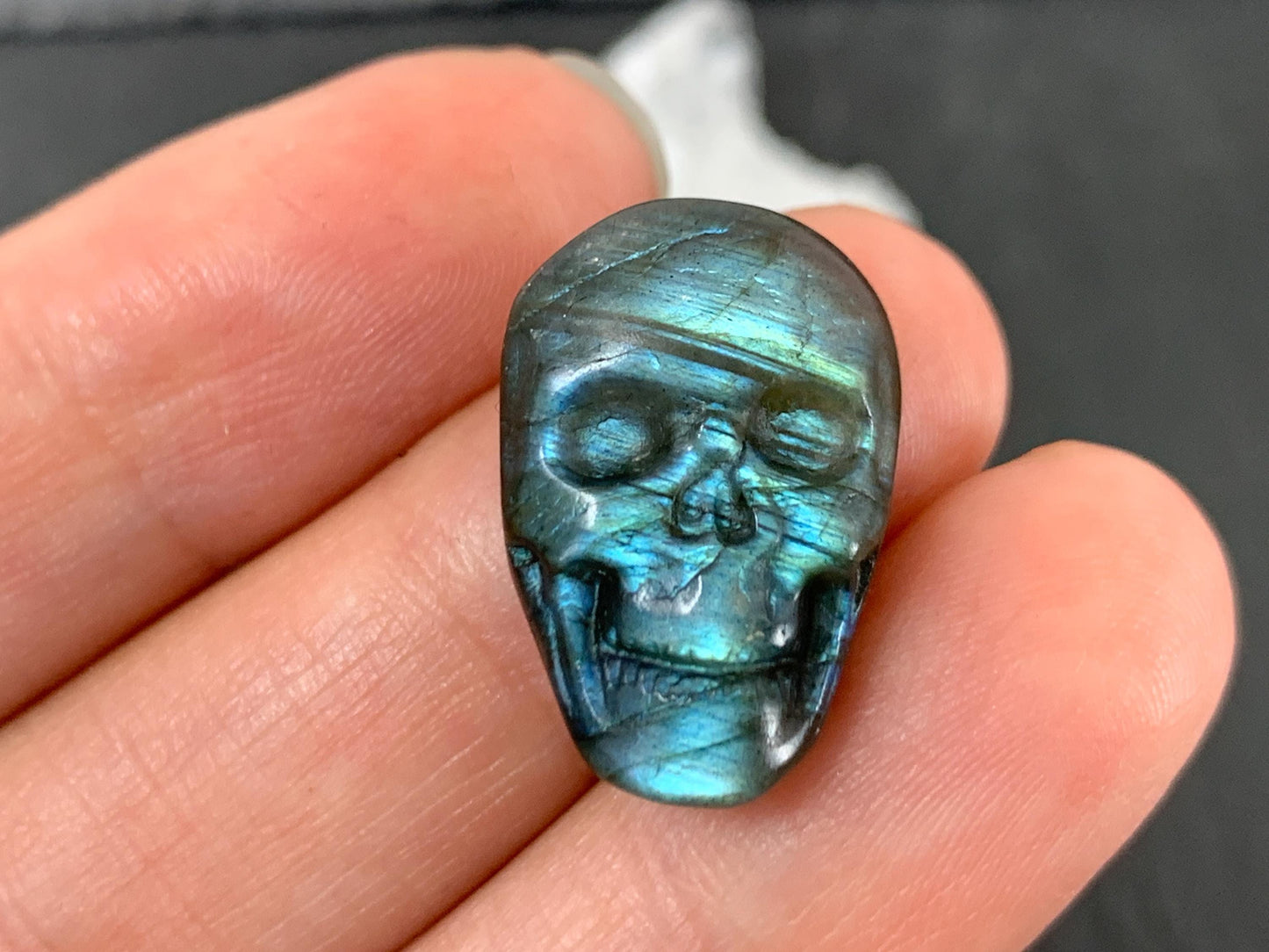 Labradorite Skull Cabochon 14x21mm – Natural Green Gemstone Flat Back Carving