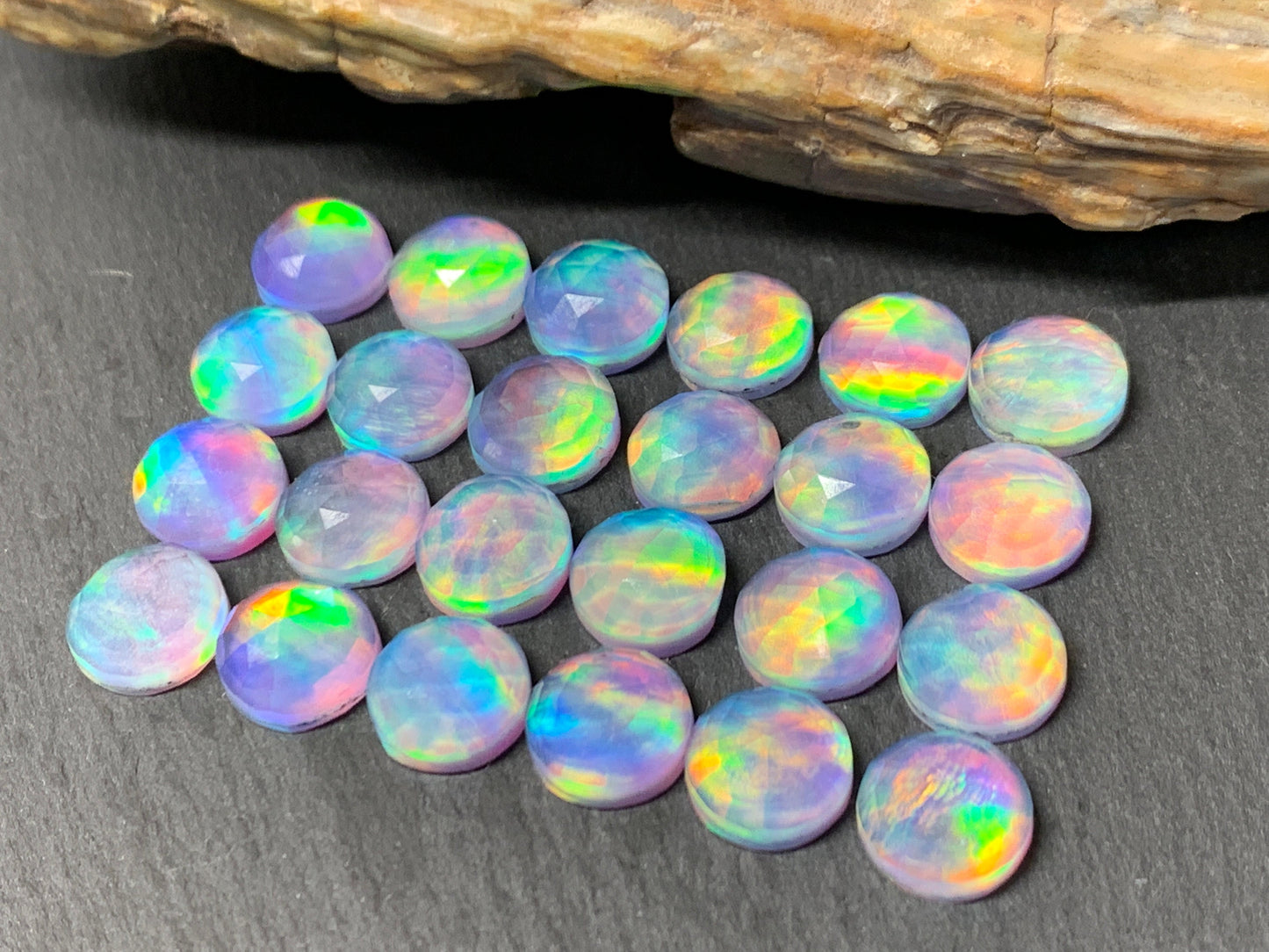 Faceted Aurora Opal round 10mm cabochon - Doublet cabochons