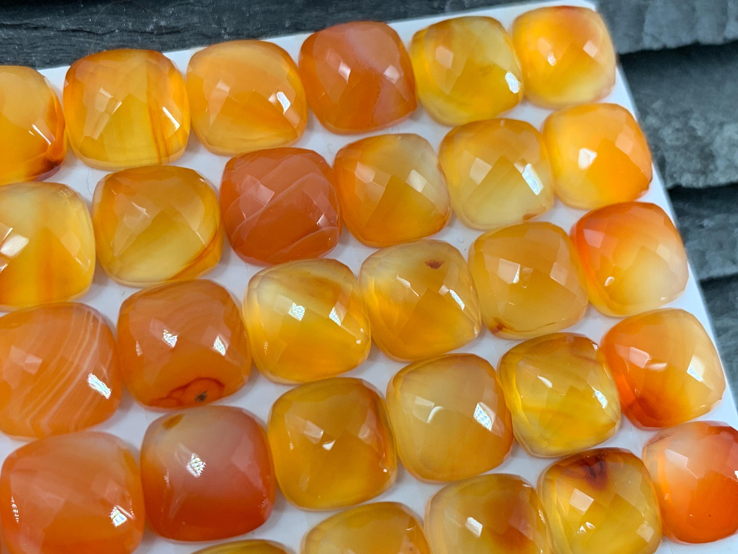 Faceted Carnelian square cushion 10mm cabochon - Calibrated cabochons