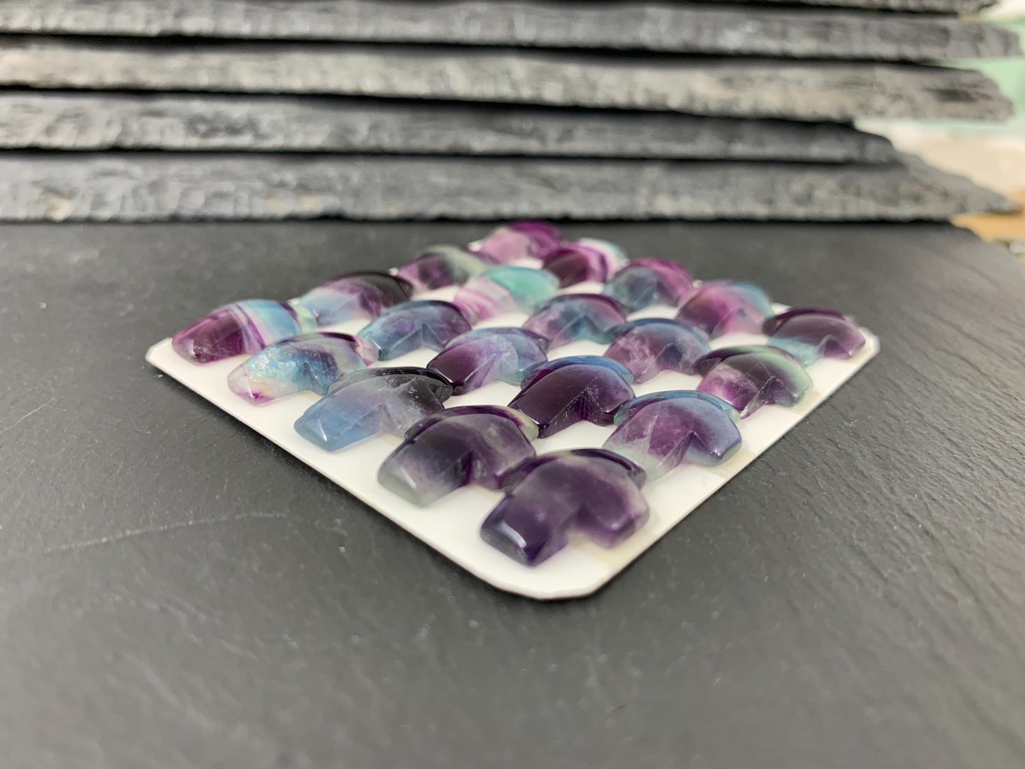 Cross Green Fluorite 12x16mm cabochon - Calibrated cabochons