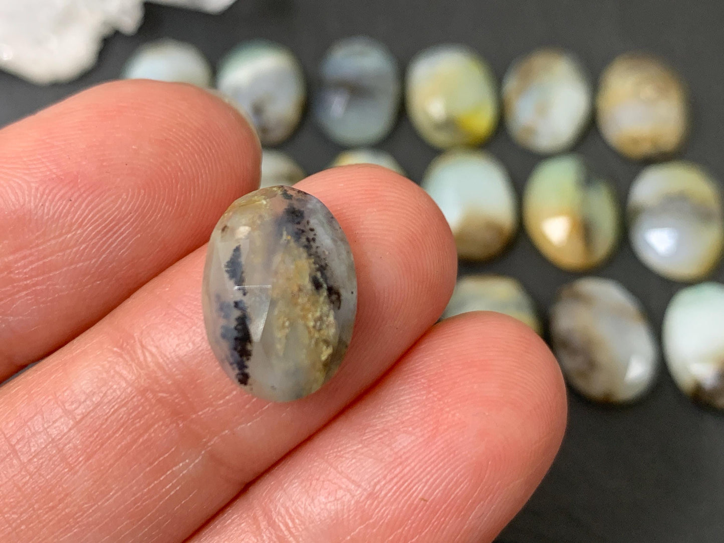 Faceted Peruvian Opal 10x14mm cabochon - Calibrated cabochons