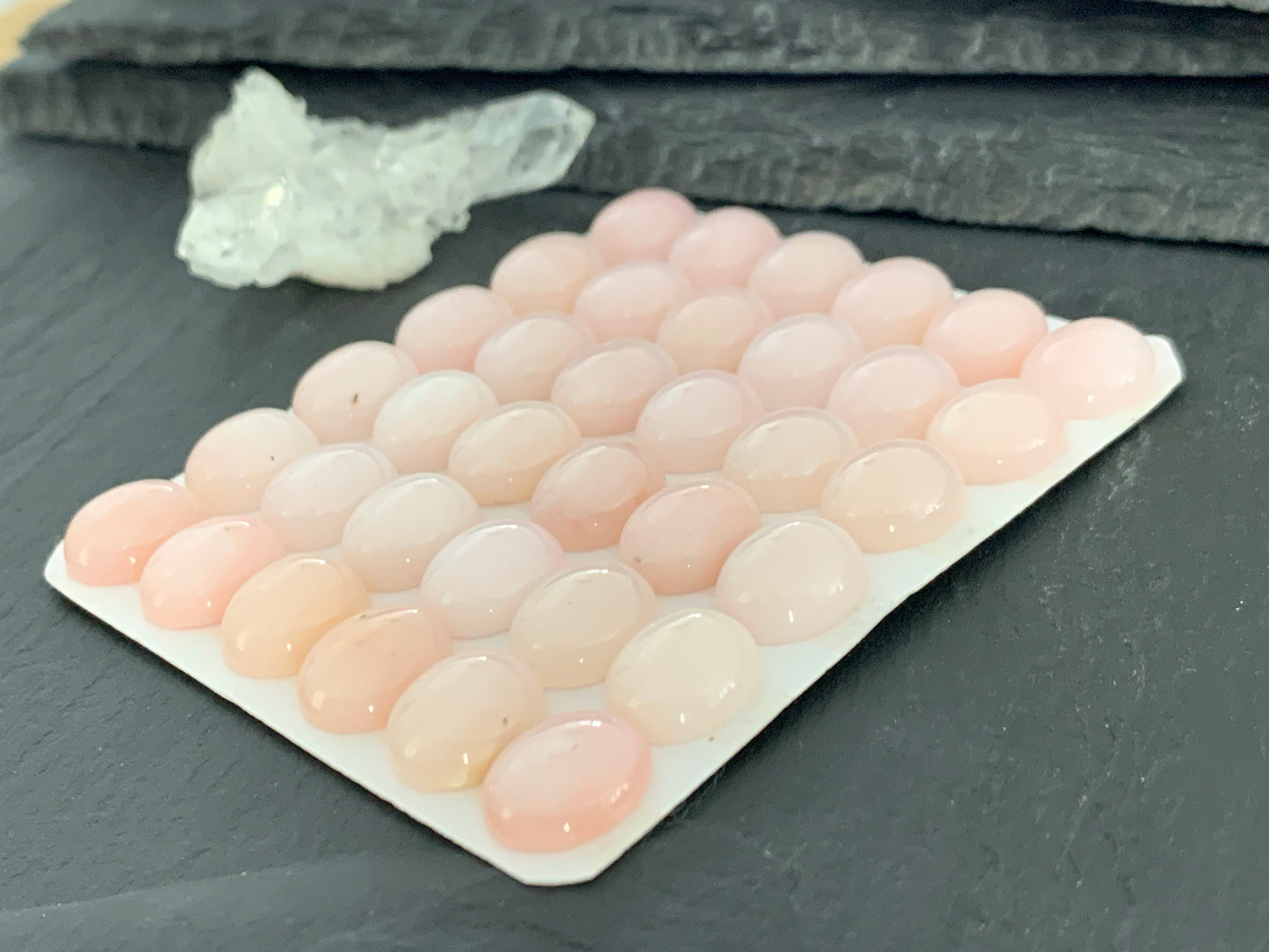 Pink Opal oval 10x12mm cabochon - Calibrated cabochons/ light pink