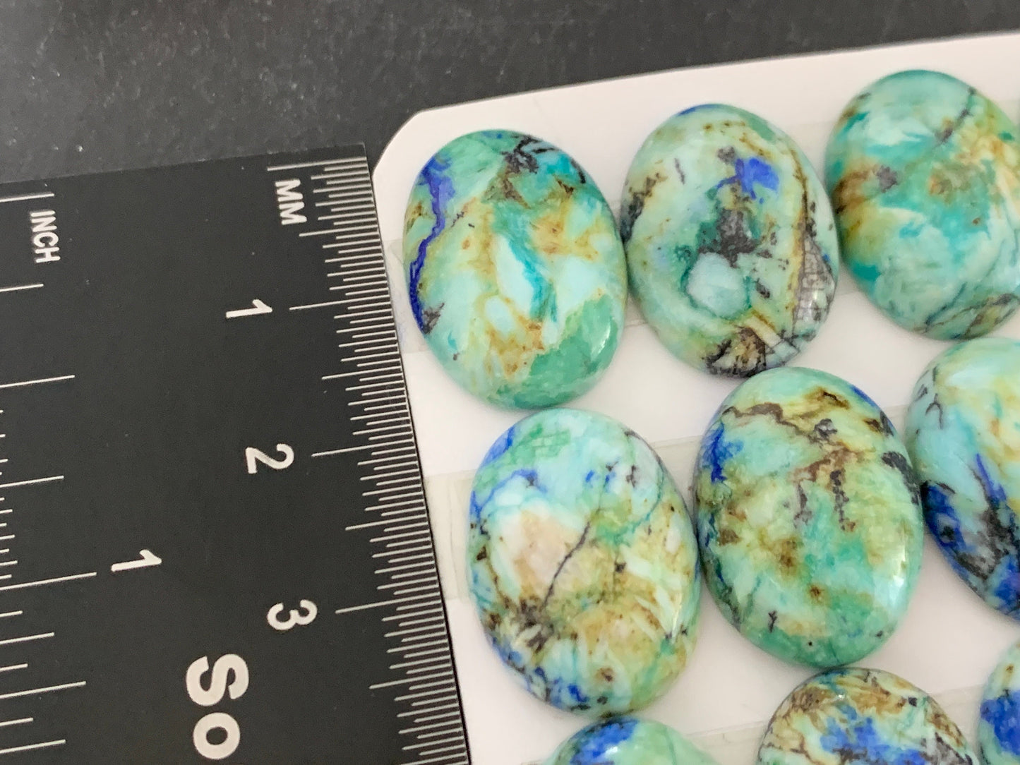 Azurite oval 15x20mm cabochon- Calibrated cabochons