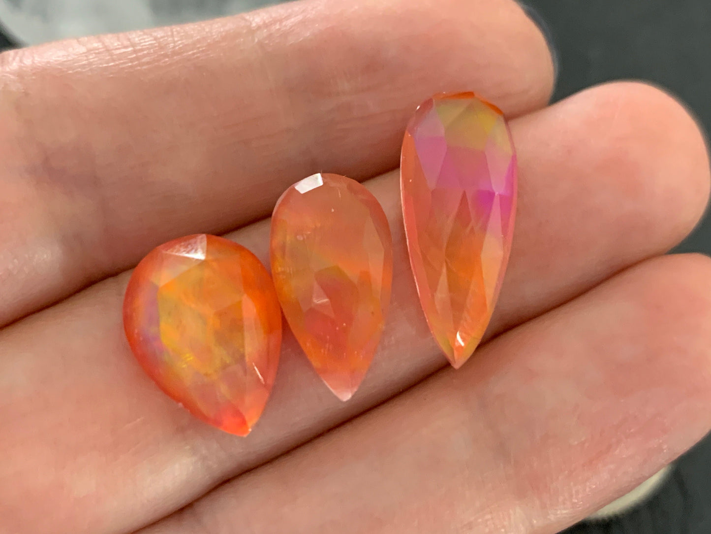 Faceted Aurora Opal pear cabochon - Doublet cabochons