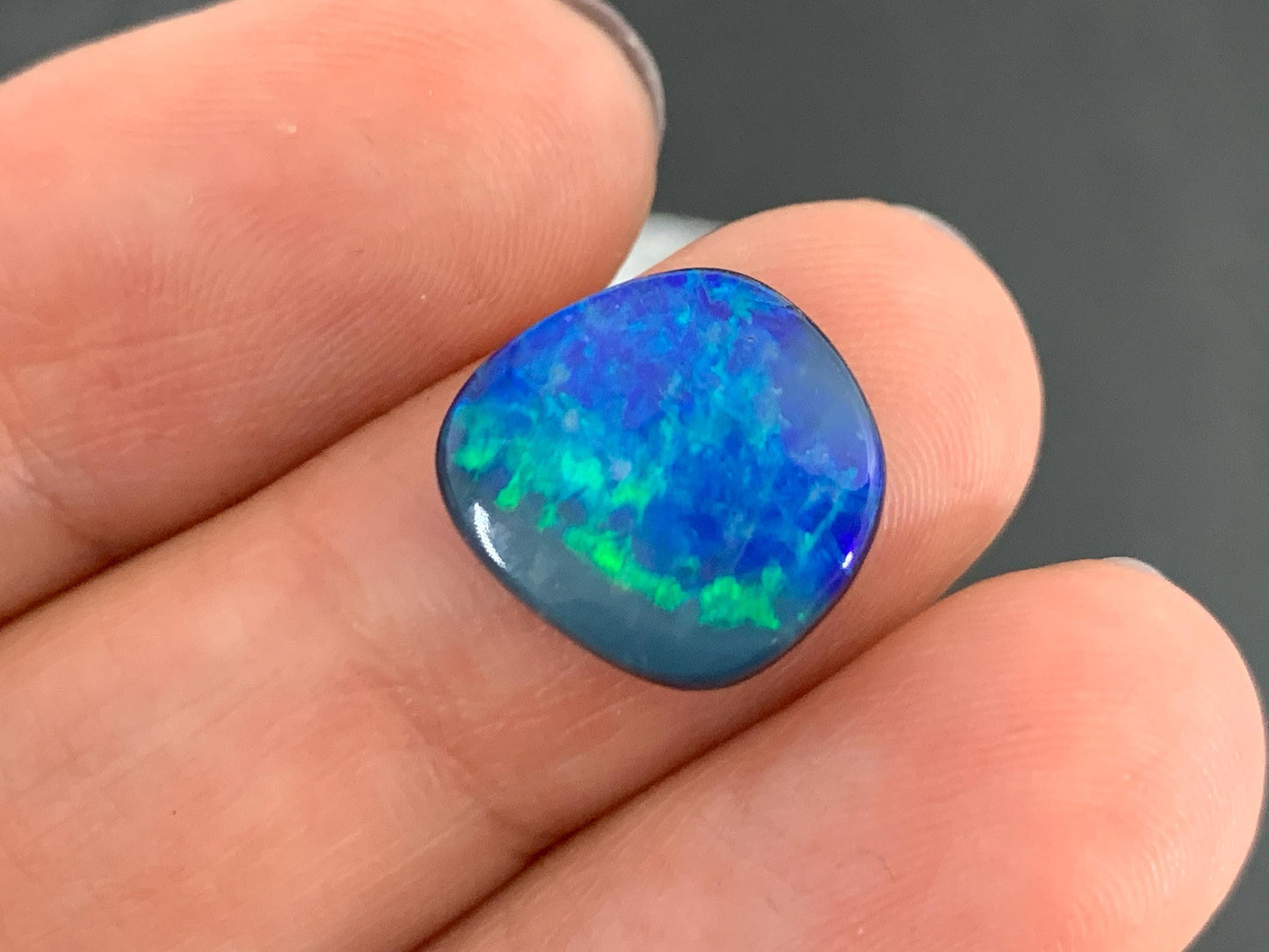 Australian Opal doublet 12x13x4mm cabochon
