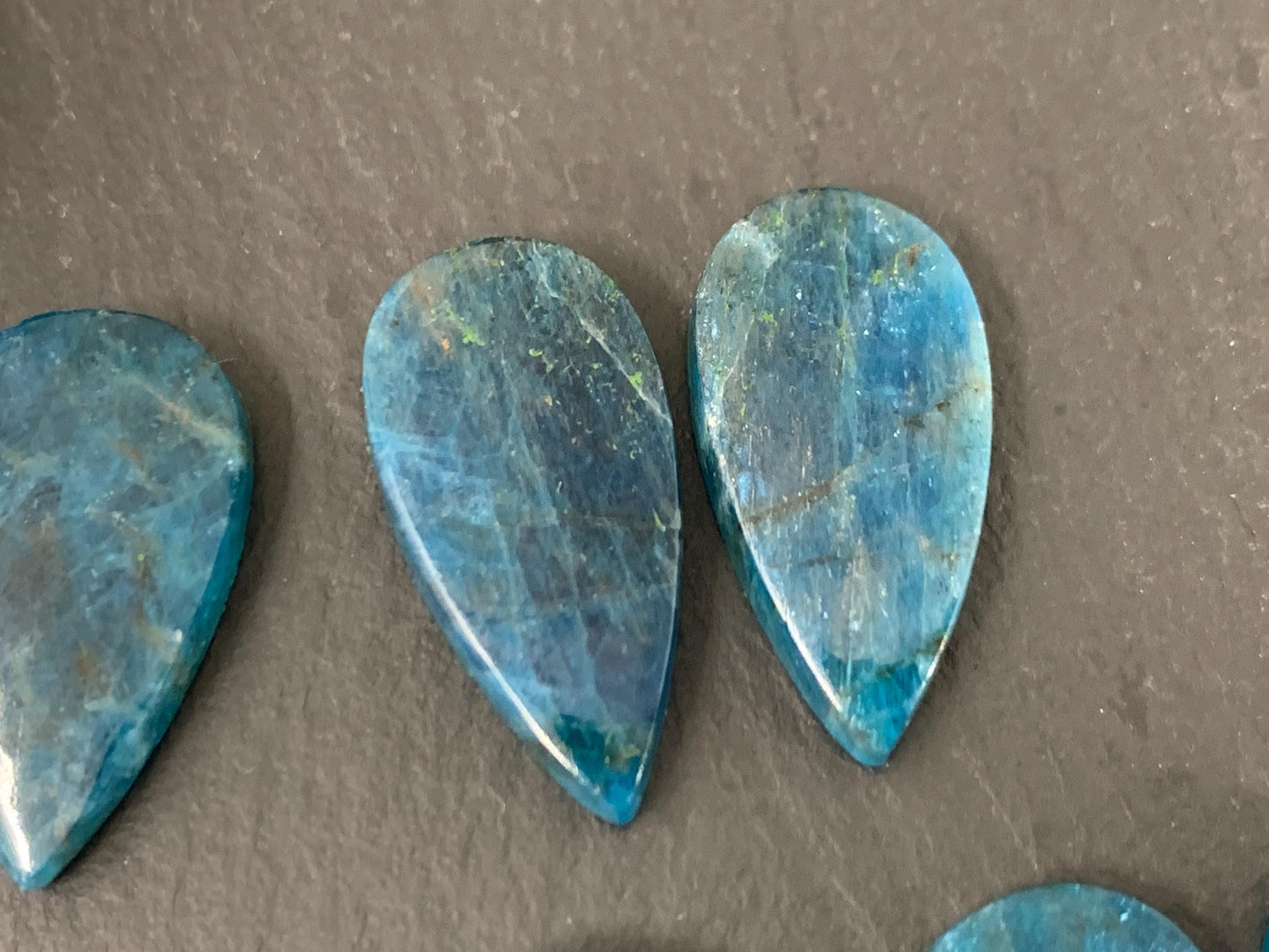 Apatite pear 19-21mm long cabochon - Buy by pair