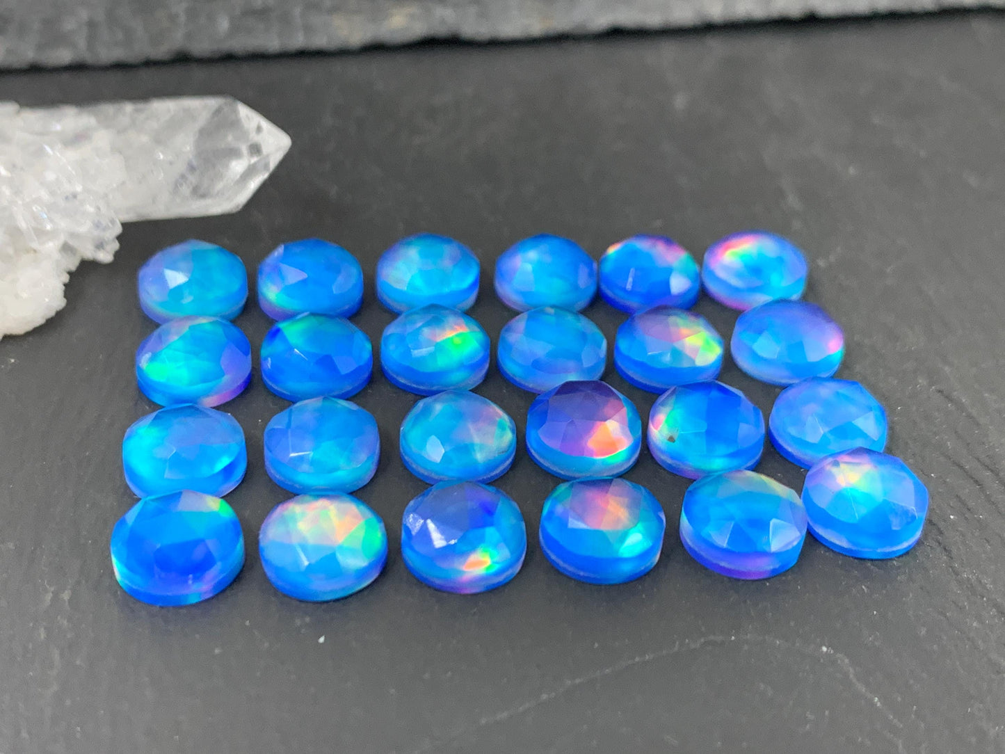 Faceted Aurora Opal round 8mm cabochon - Doublet cabochons