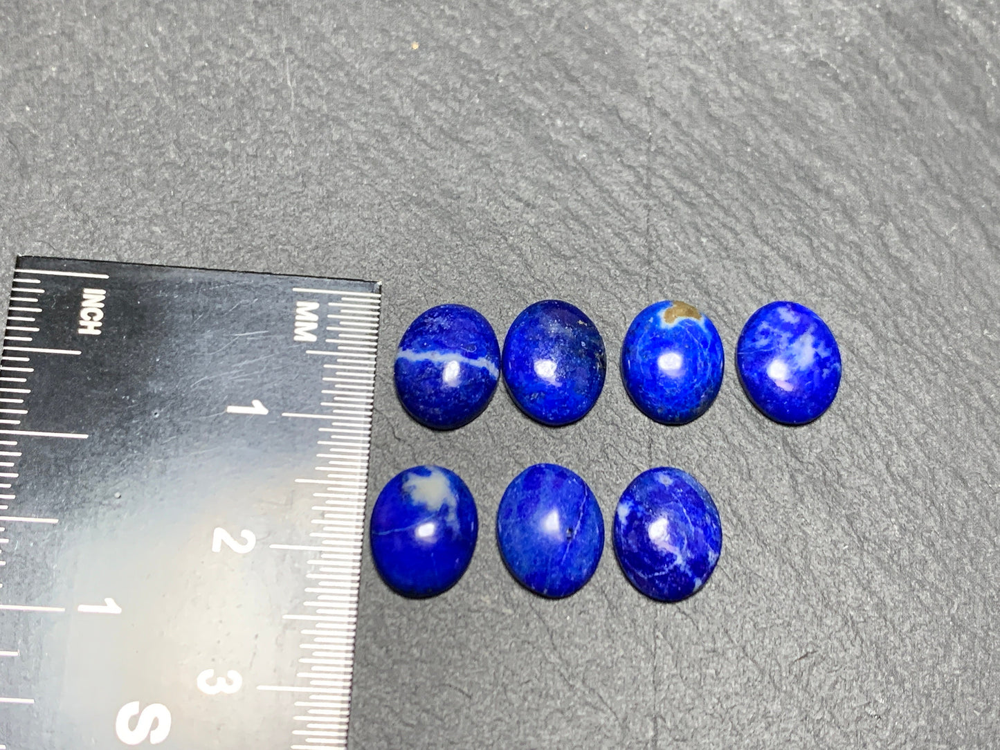Lapis Lazuli oval 8x10mm cabochon - Calibrated cabochons