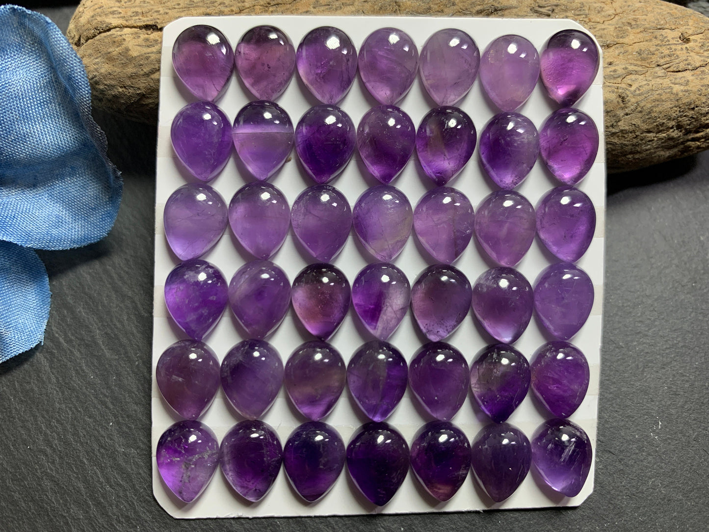 Amethyst pear 8x10mm cabochon - Calibrated cabochons