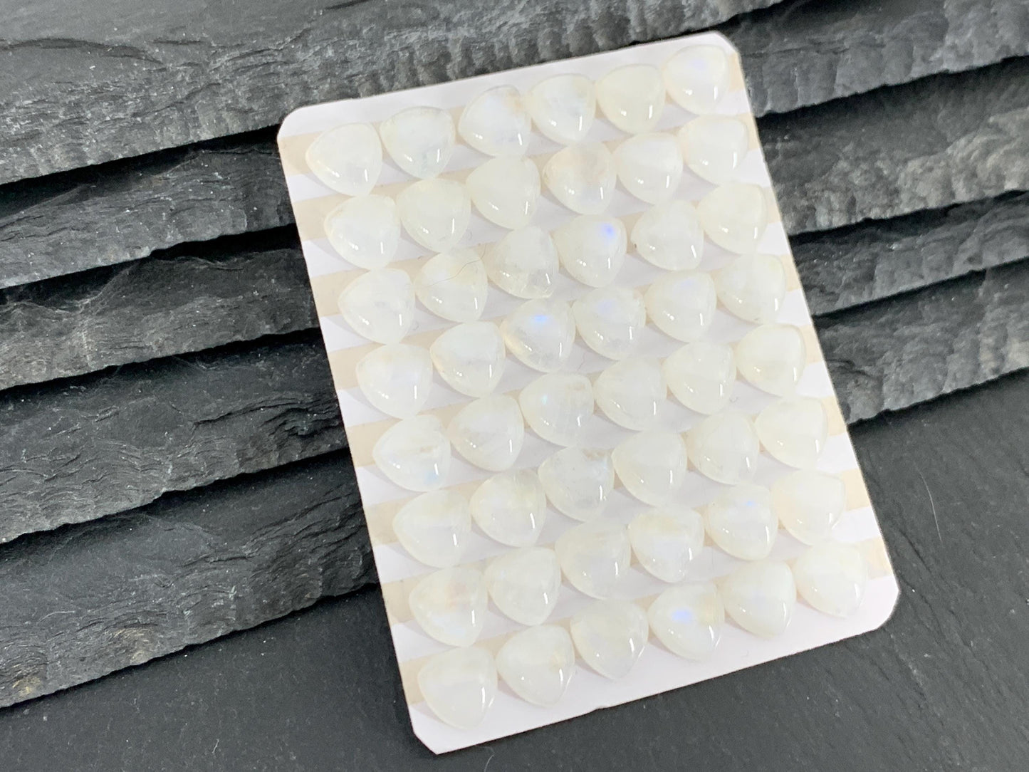 Rainbow Moonstone triangle 8mm cabochon - Calibrated Moonstone