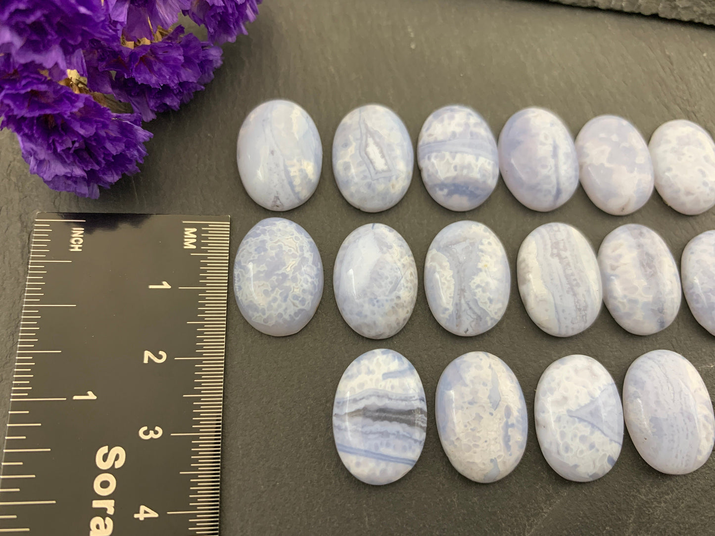 Blue Lace Agate oval 13x18mm cabochon - Calibrated cabochons