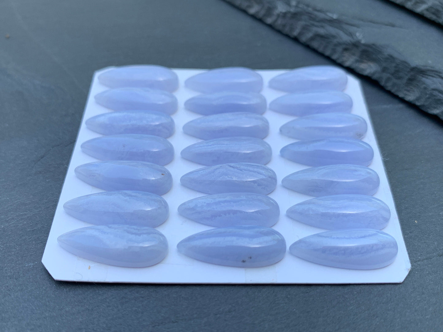 Blue Lace Agate pear 8x20mm cabochon - Calibrated cabochons