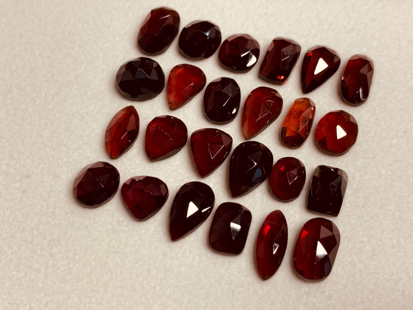 Faceted Rhodolite Garnet 10-14mm cabochon