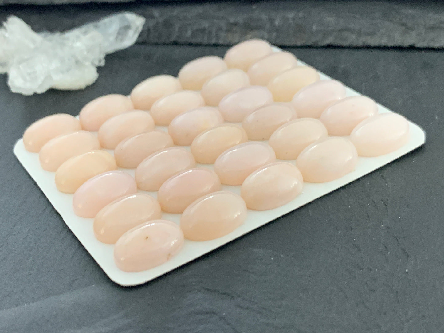 Pink Opal oval 10x14mm cabochon - Calibrated cabochons
