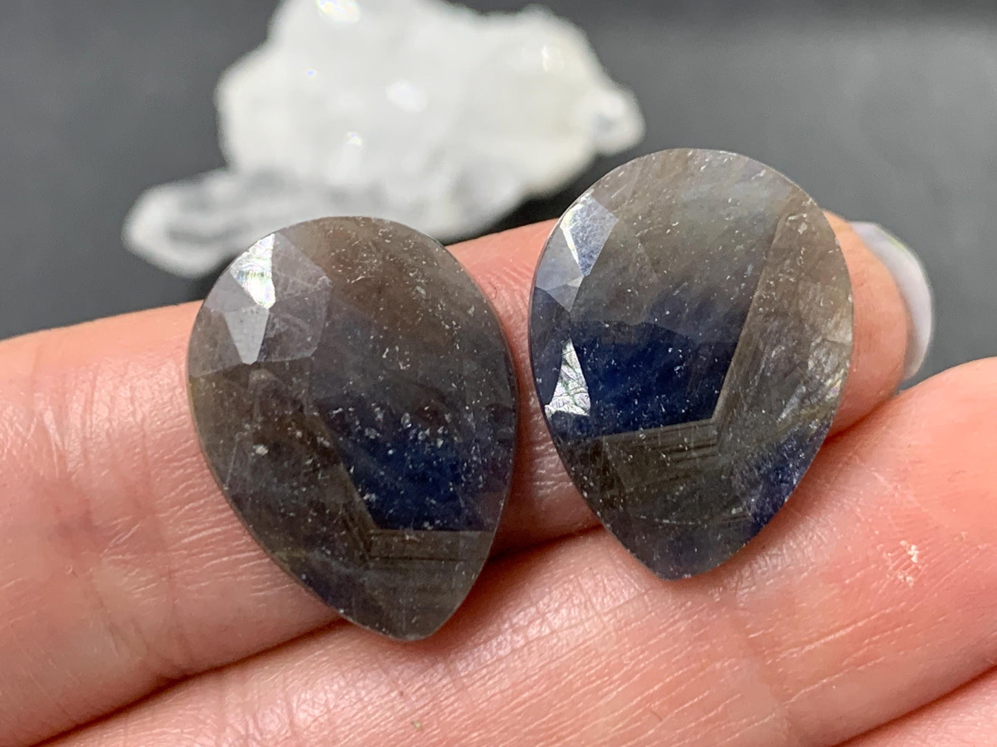 Faceted Star Sapphire pair 16x21x3mm cabochon - Sapphire pairs