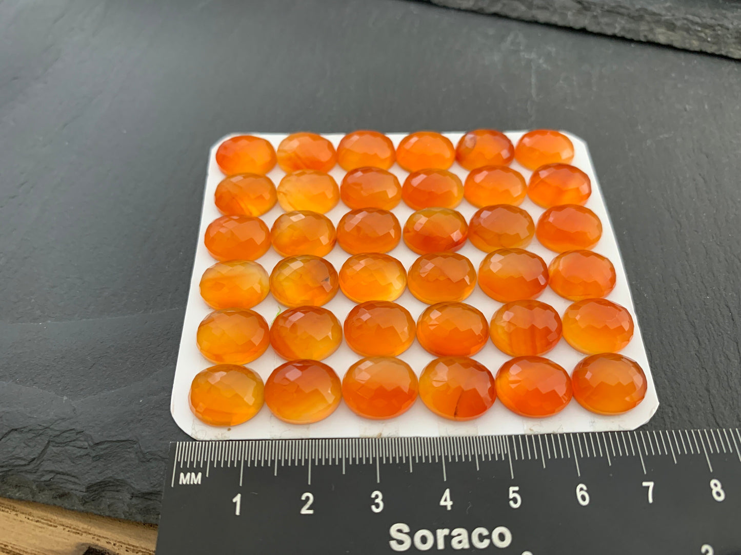 Faceted Carnelian oval 10x12mm cabochon - Calibrated cabochons