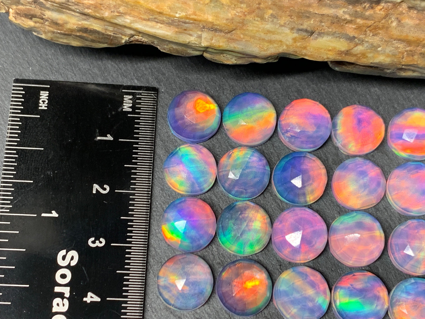 Faceted Aurora Opal round 10mm cabochon - Doublet cabochons