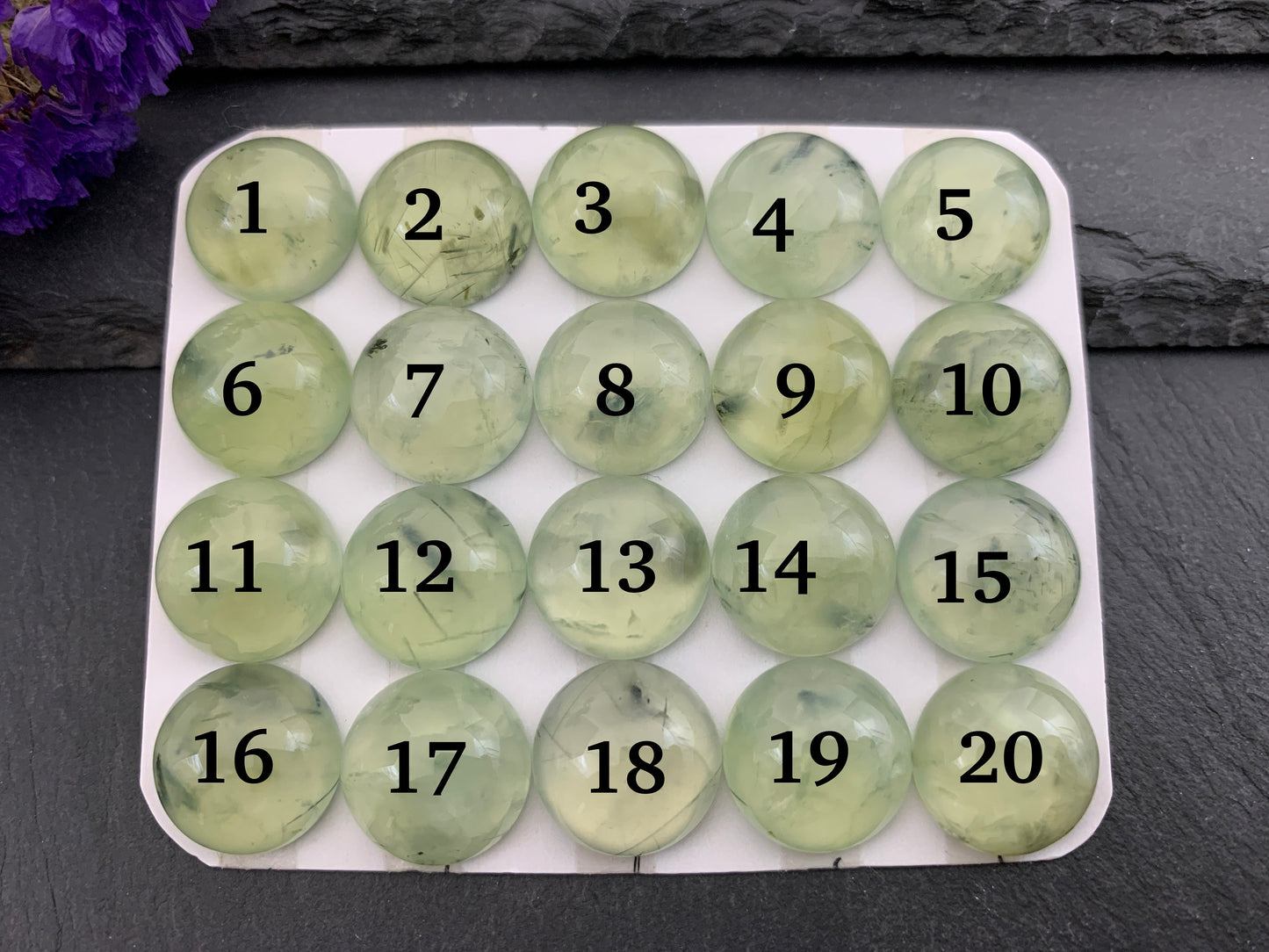 Prehnite round 15mm cabochon - Calibrated cabochons