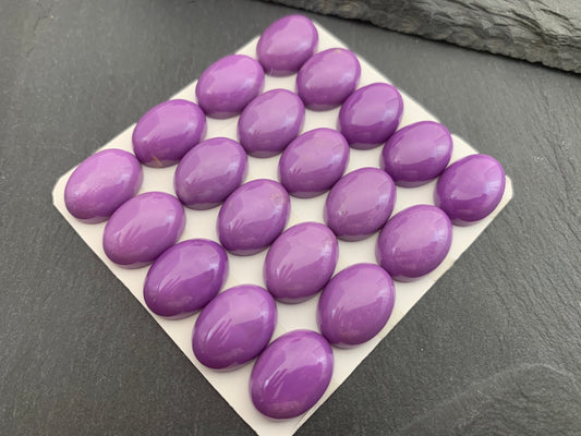 Phosphosiderite oval 12x16mm cabochon - Calibrated cabochons