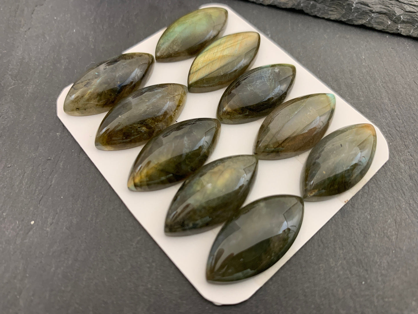 Labradorite marquise 12x25mm cabochon - Calibrated cabochons