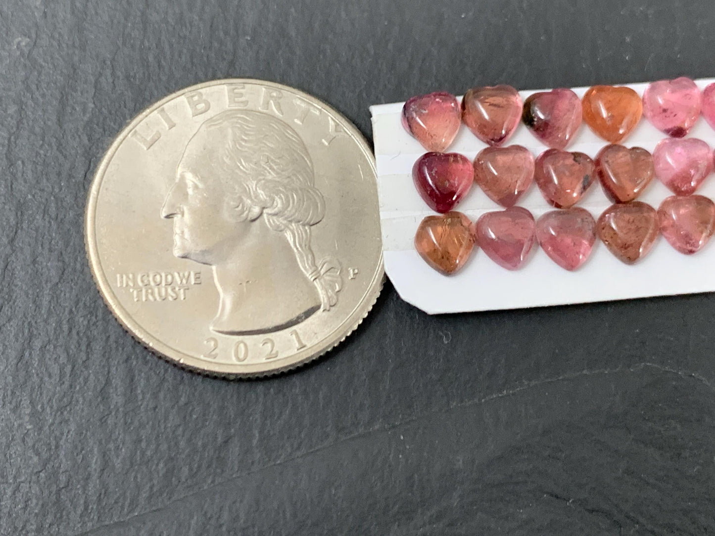 Tourmaline heart 5mm cabochon - Calibrated cabochons