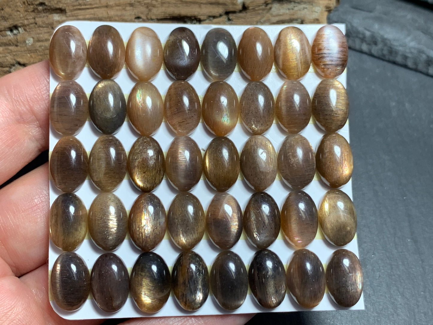 Gold Sand Sunstone oval 8x12mm cabochon - Calibrated cabochons