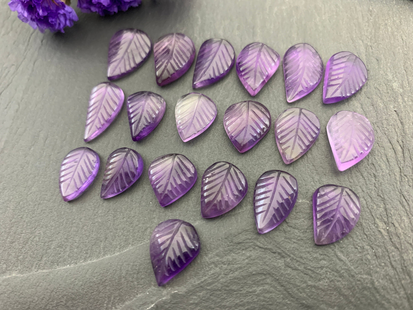 Amethyst leaf cabochon - Carved Amethyst