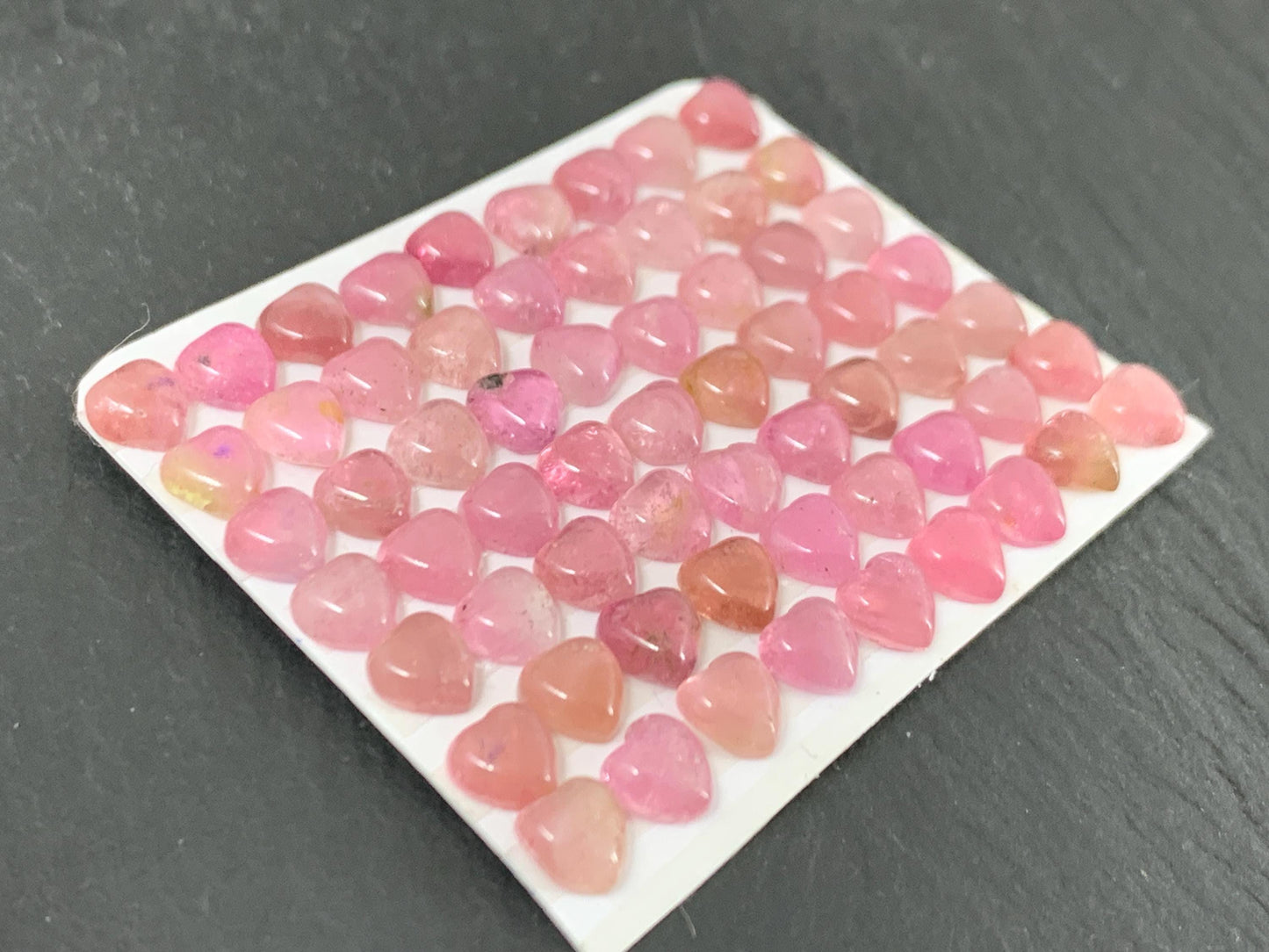 Tourmaline heart 5mm cabochon - Calibrated cabochons