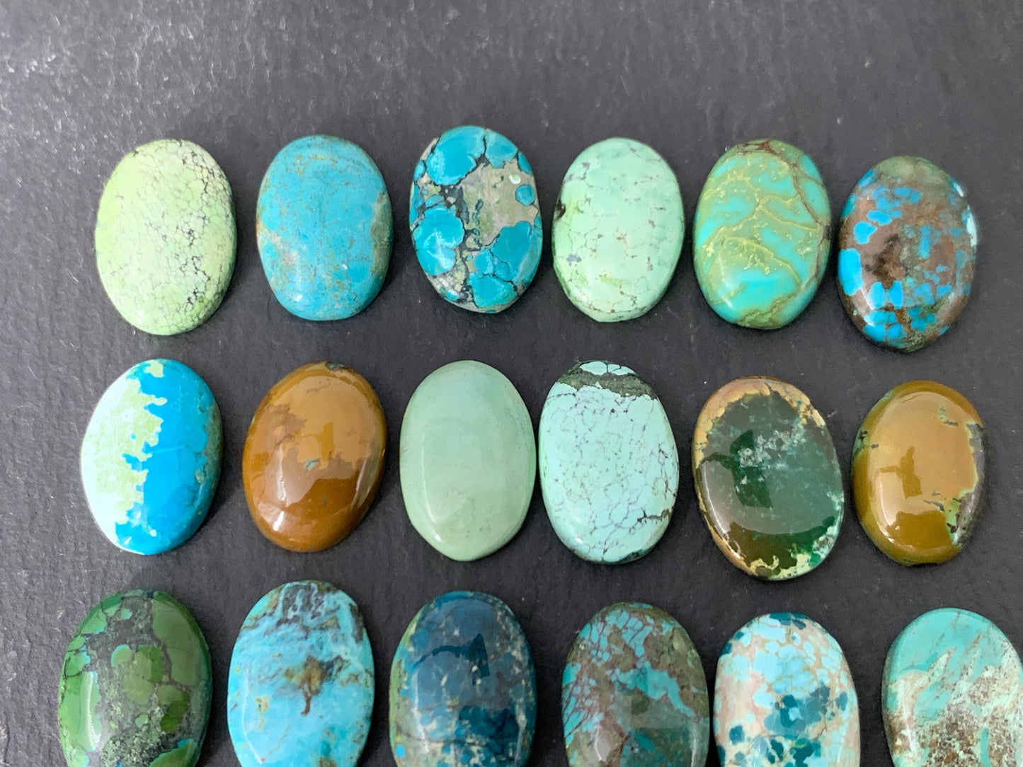 Tibetan Turquoise oval 10x15mm cabochon