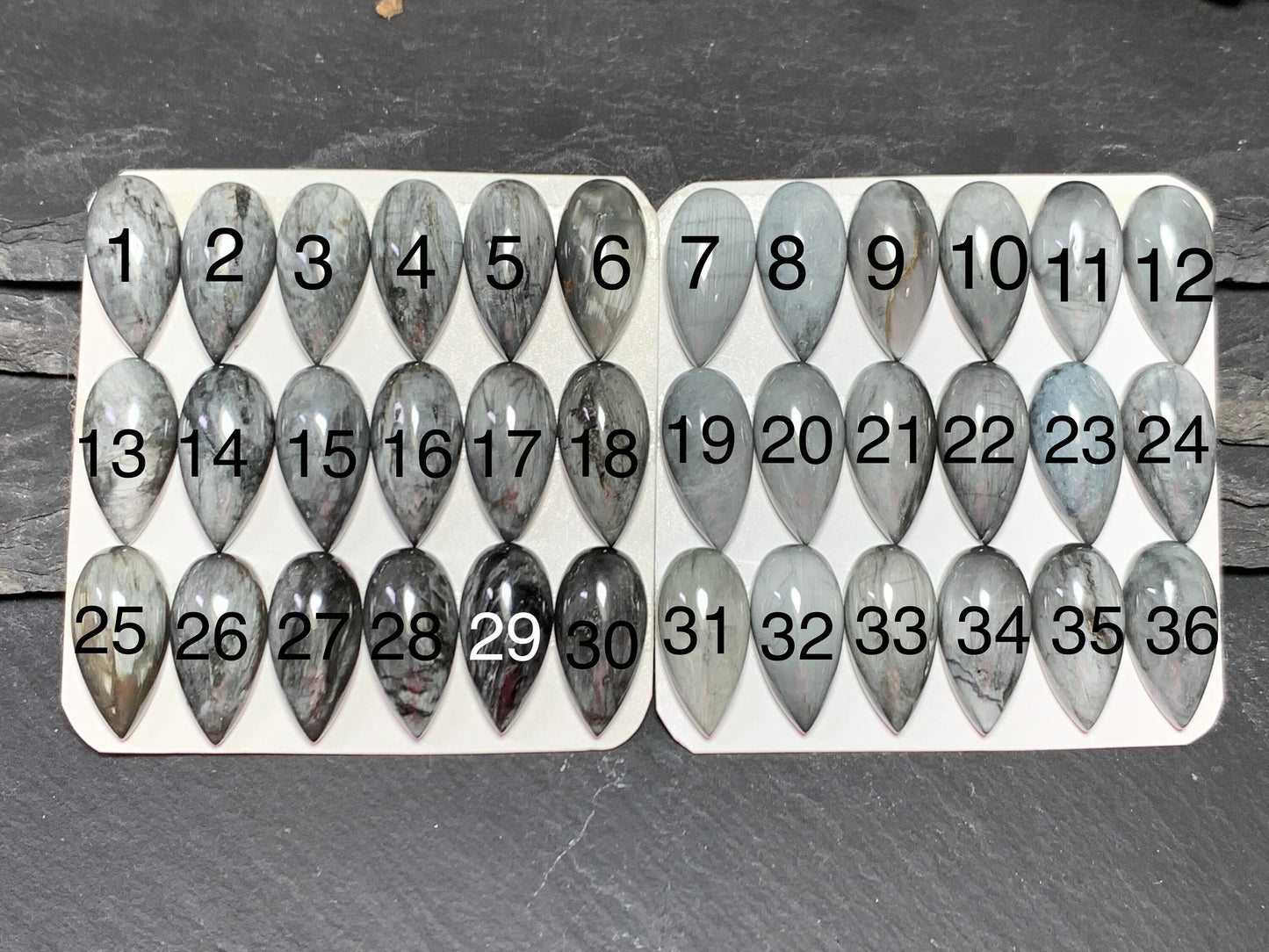 Eagle Eye pear 10x20mm cabochon - Calibrated cabochons