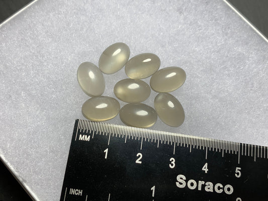 Grey Moonstone oval 8x12mm Cabochon - Calibrated cabochons