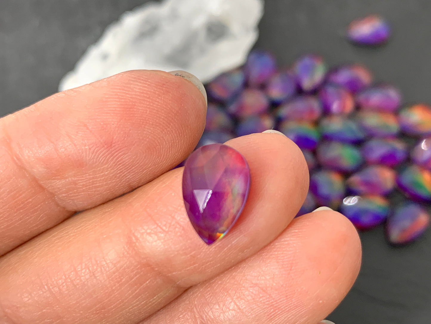 Faceted Aurora Opal pear 8x12mm cabochon - Doublet cabochons