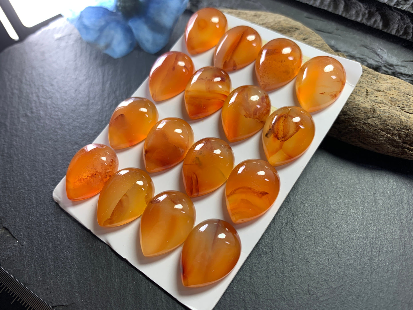 Carnelian pear 15x20mm cabochon - Calibrated cabochons